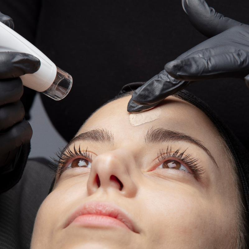 BB Glow Kosmetik Kurs – praxisnahe Weiterbildung für strahlende, ebenmäßige Haut und innovative Schönheitsbehandlungen.