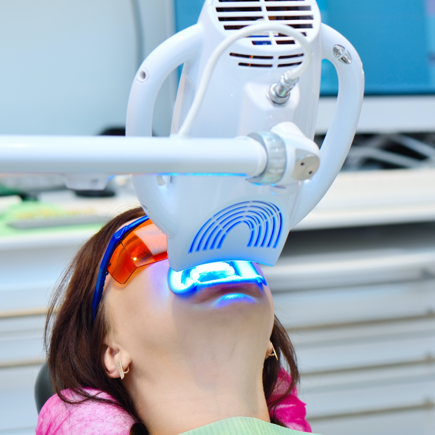 Bleaching Kosmetik Kurs – praxisorientierte Weiterbildung für schonende Aufhellung von Haut und Zähnen im kosmetischen Bereich.